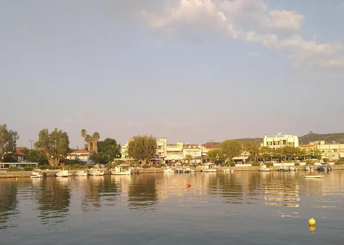 Thea, Agios Andreas Lägenhet Nea Koroni